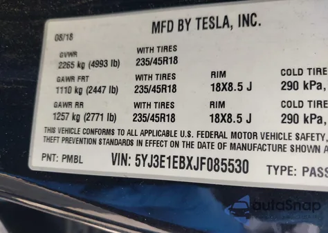 2018 Tesla Model 3 Long Range/Performance z USA, uszkodzony, nr VIN 5YJ3E1EBXJF085530